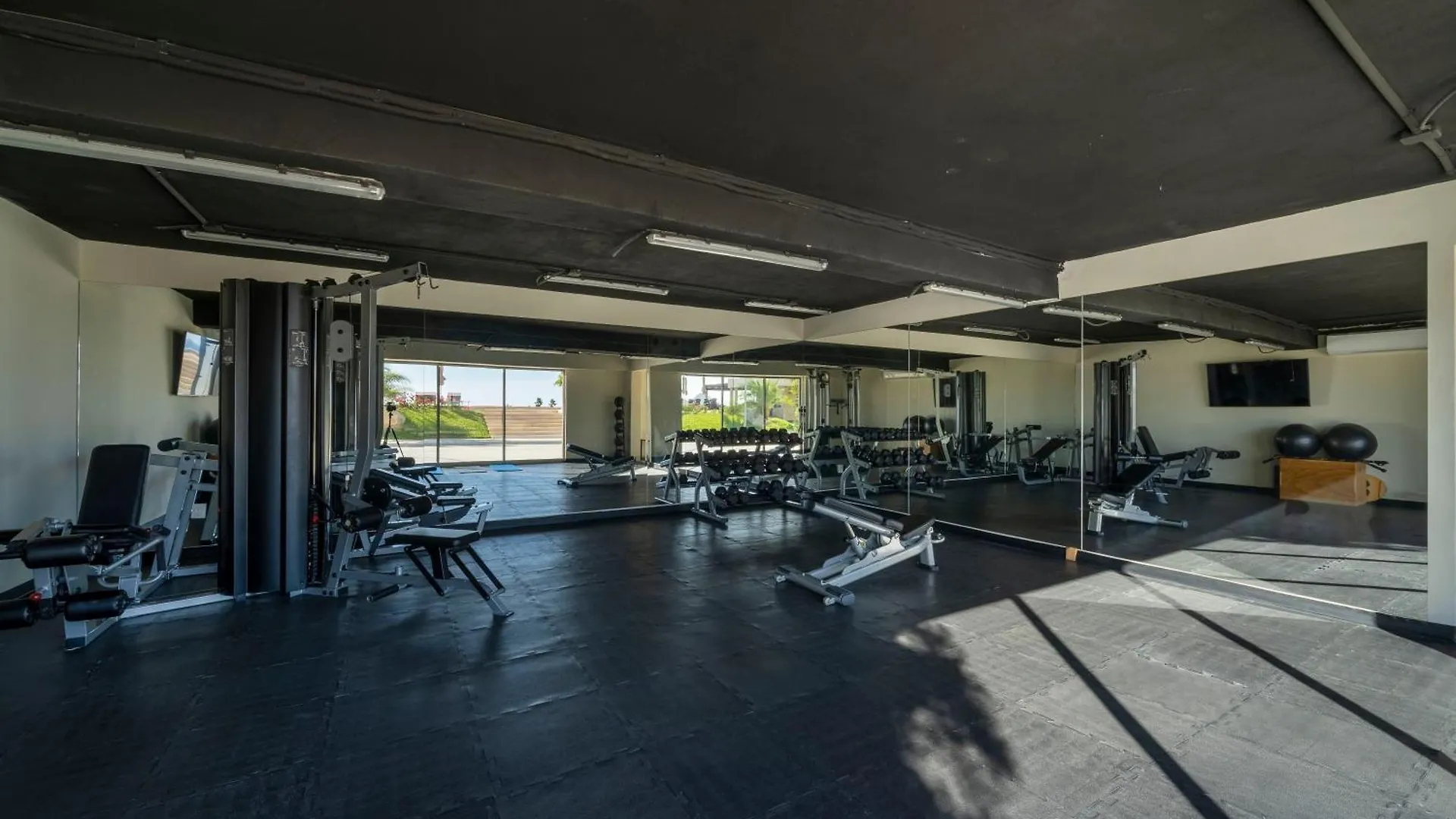 Luxury Condo With Ocean View, Balcony, And Pool Cabo San Lucas